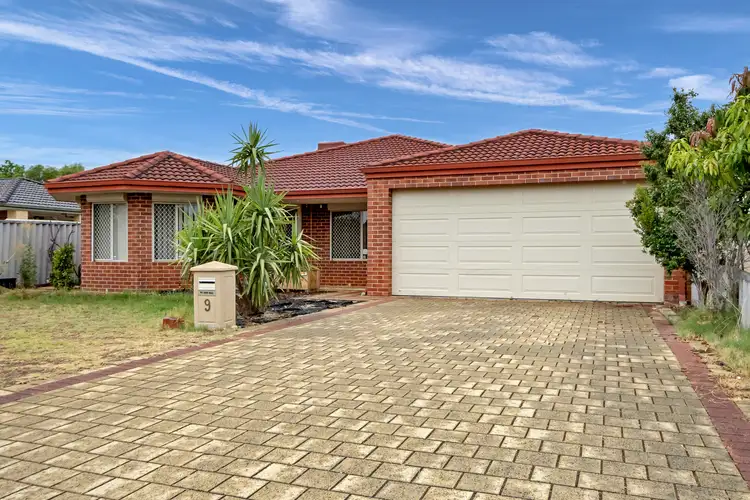 9 Chenies Rest, Gosnells WA 6110