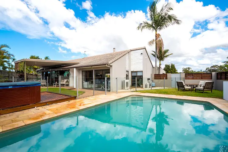 1 Dearne Place, Carrara QLD 4211