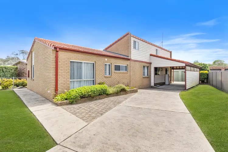 12 Blue Gum Parade, Maloneys Beach NSW 2536