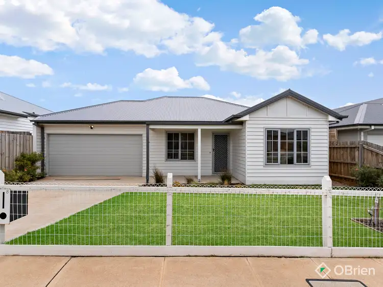 8 Rochester Crescent, Eynesbury VIC 3338