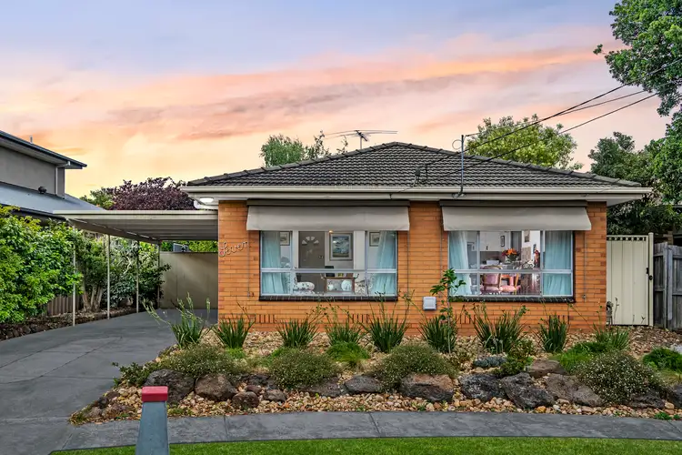 7 Oriana Court, Flemington VIC 3031