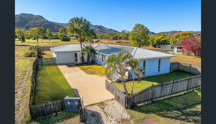 2/316 Pinnacle Drive
