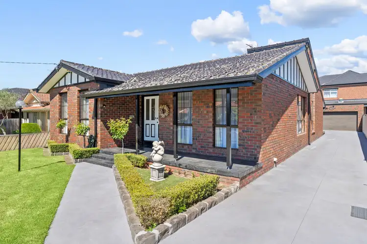 77 Gallipoli Parade, Pascoe Vale South VIC 3044