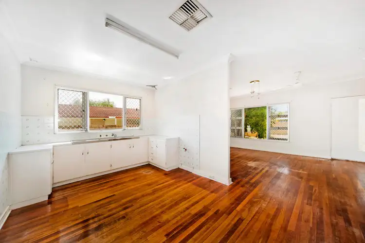 Fifth view of Homely unit listing, 7/257 Fulham Street, Cloverdale WA 6105