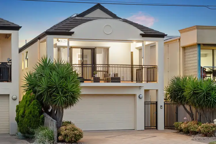 44 Adelphi Crescent, Glenelg North SA 5045