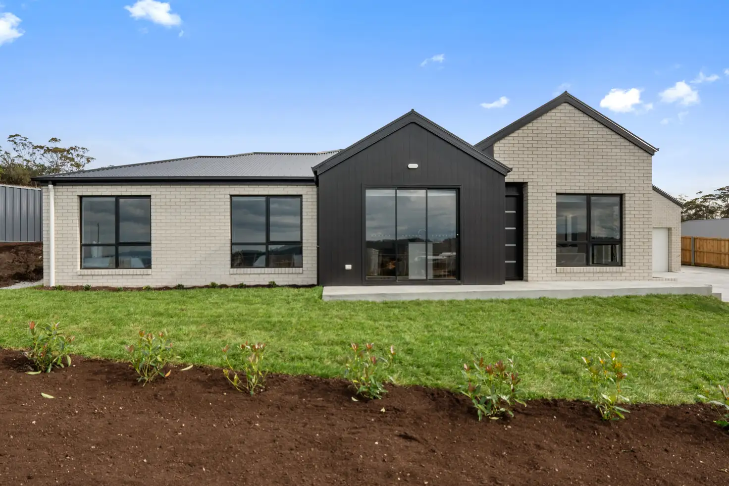 Main view of Homely unit listing, 1/24 Roybridge Way, Howrah TAS 7018