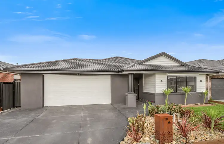 50 Glenrose Boulevard, Clyde North VIC 3978