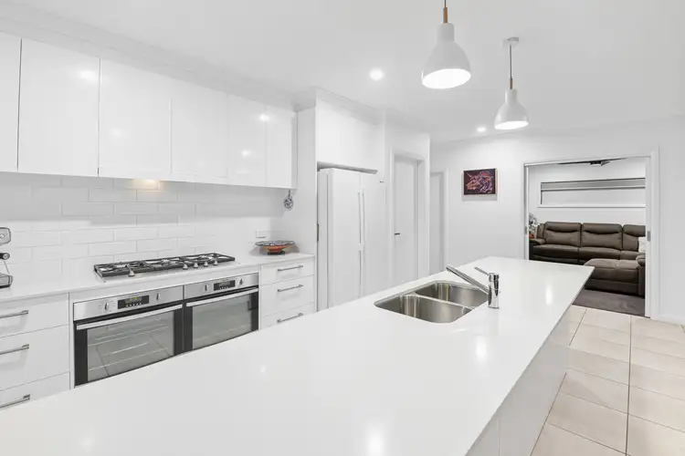 Sixth view of Homely house listing, 15 Marita Court, Irymple VIC 3498