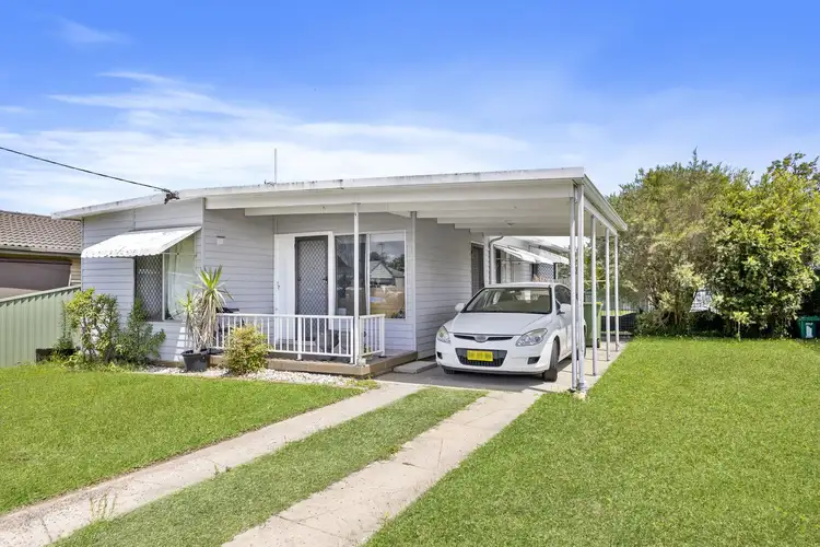 22 Merrendale Avenue