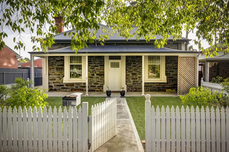 15 East Parade, Kingswood SA 5062