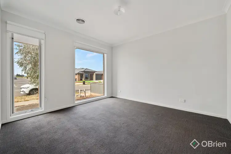 Fifth view of Homely house listing, 37 Ambervue Drive, Cobblebank VIC 3338