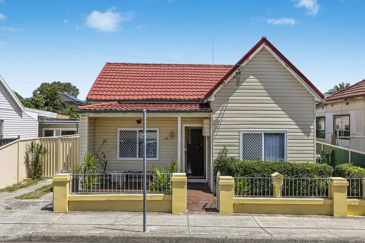 27 Hastings Street