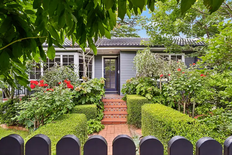 2 Lilianfels Avenue