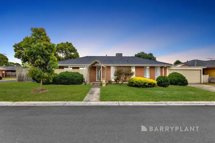 15 Sapphire Drive