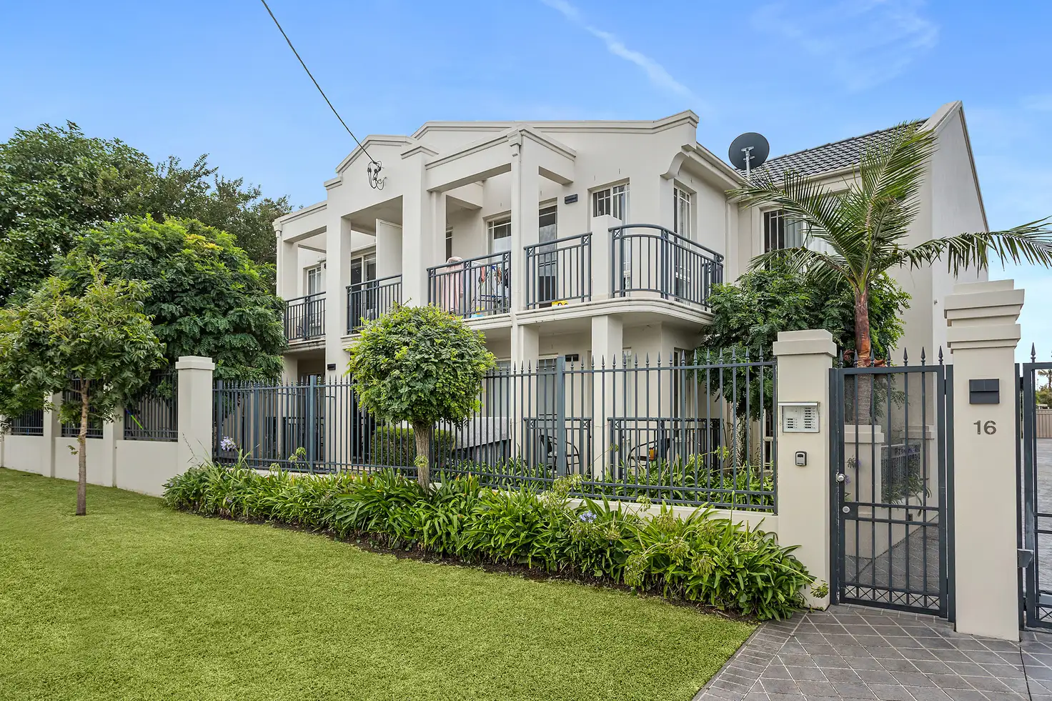 Main view of Homely apartment listing, 2/16 Coolgardie Street, East Corrimal NSW 2518