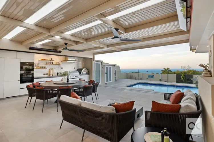 12 Neeangarra Crescent, Hallett Cove SA 5158