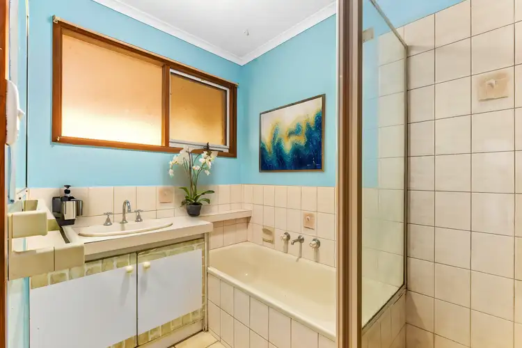Sixth view of Homely house listing, 9 Courtenay Avenue, Cranbourne North VIC 3977