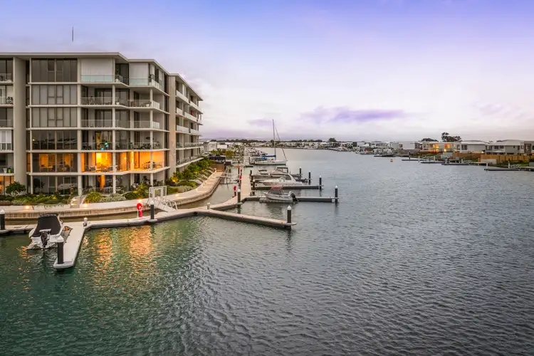 206/15 Aqua Street, Newport QLD 4020
