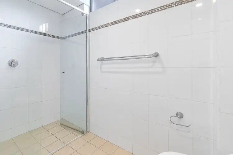 Fifth view of Homely apartment listing, 3/7 Fairway Close, Manly Vale NSW 2093