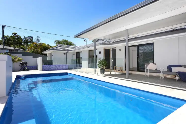 2 Murrumba Drive, Ashmore QLD 4214