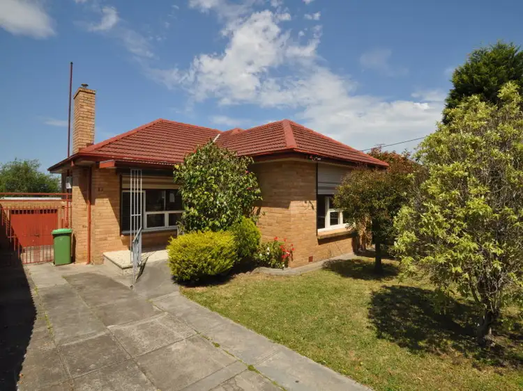 32 Sheila Street