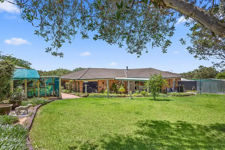 5 Nundah Close, Bomaderry NSW 2541
