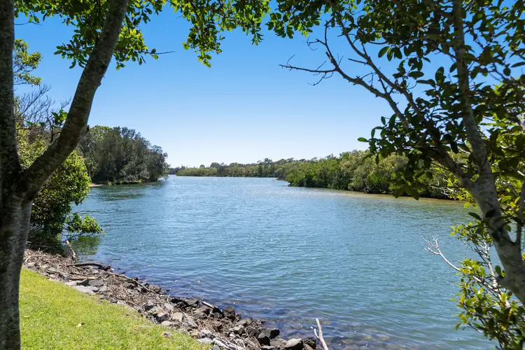 36/18 Tallebudgera Creek Road, Burleigh Heads QLD 4220