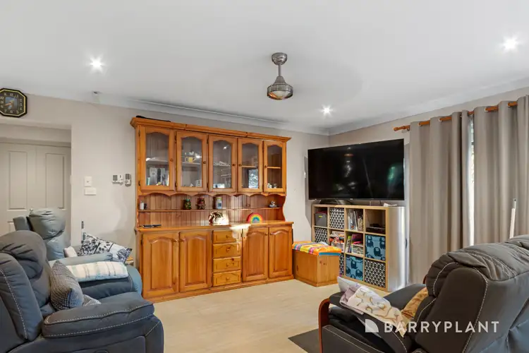 Second view of Homely house listing, 2 Elm Court, Scoresby VIC 3179