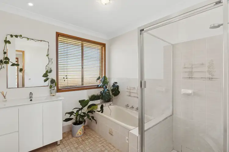 Sixth view of Homely townhouse listing, 4/82 Ocean View Drive, Wamberal NSW 2260