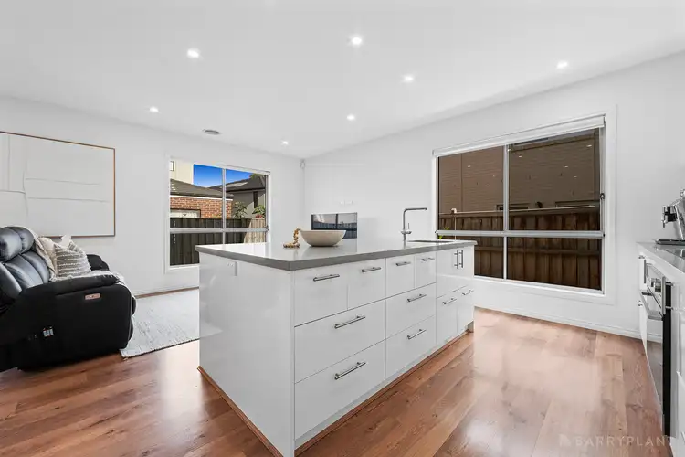 Sixth view of Homely house listing, 10 Iris Court, Keysborough VIC 3173