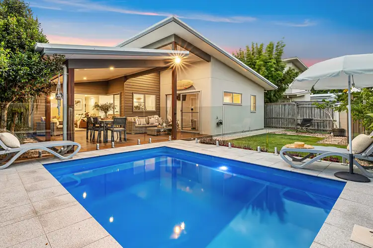 6 Lambent Avenue