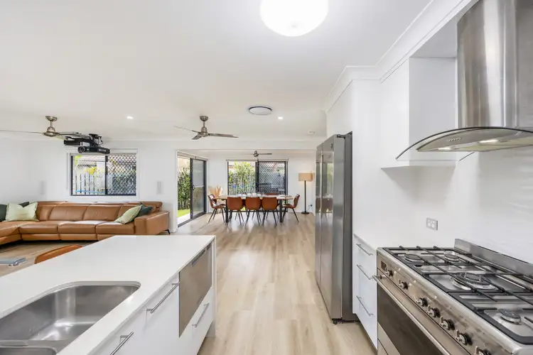 Main view of Homely unit listing, 1/32 Yarrilee Circuit, Dundowran QLD 4655