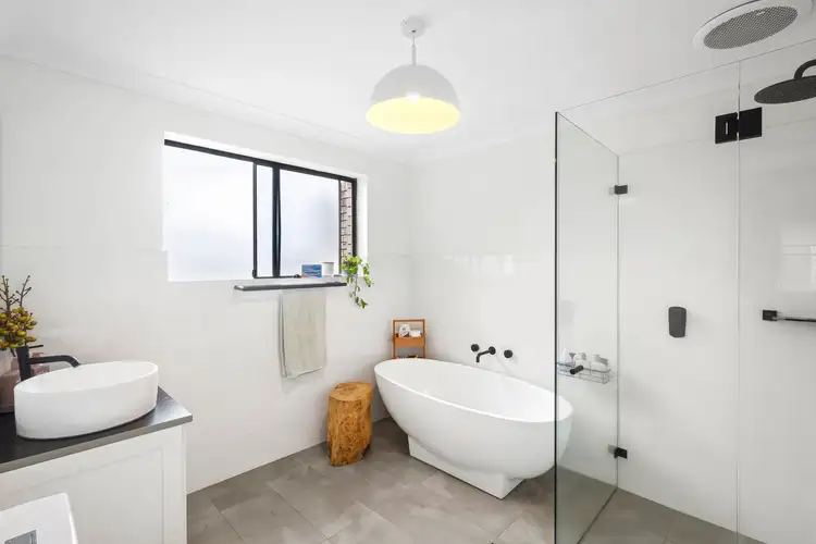 Second view of Homely unit listing, 6/8 Queens Parade, Newport NSW 2106