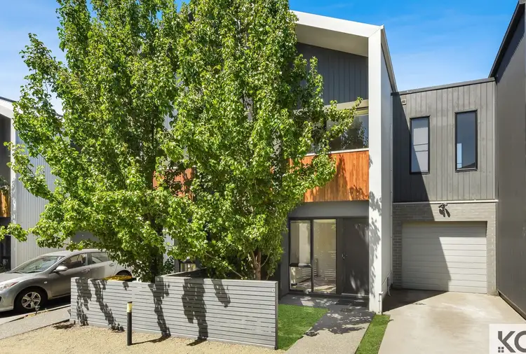 6 Jacks Place