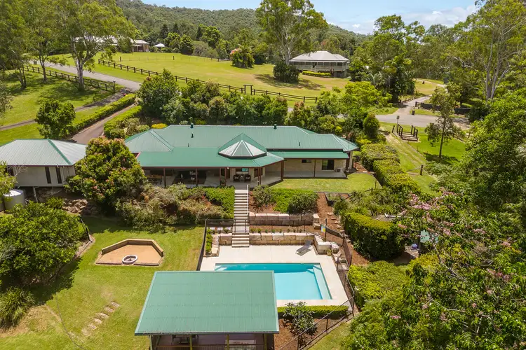 10 Riverine Court