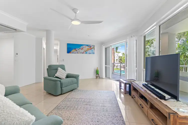 218/305-341 Coral Coast Drive