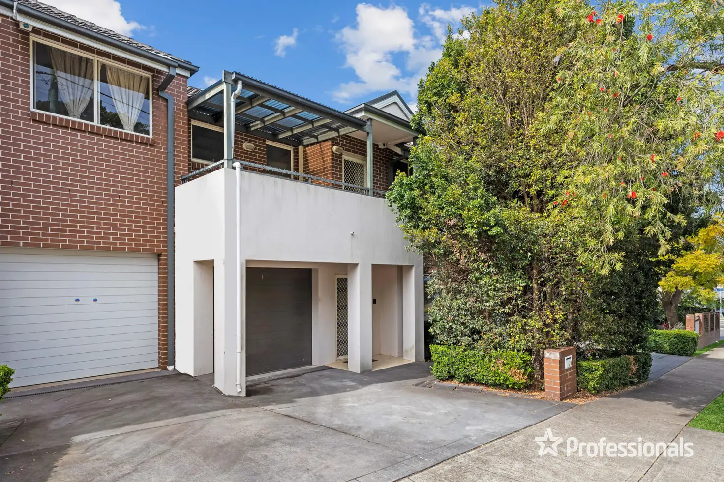 Main view of Homely townhouse listing, 2/154 Kissing Point Road, Dundas NSW 2117