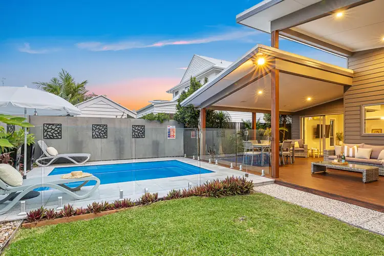 6 Lambent Avenue, Casuarina NSW 2487