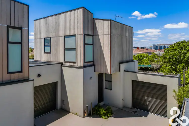 3/8 Mount View Road, Thomastown VIC 3074