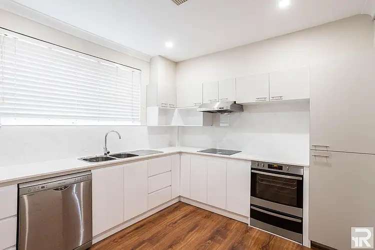 4/21 Burton Street