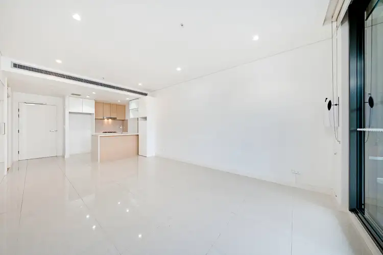 243/2 Nipper Street
