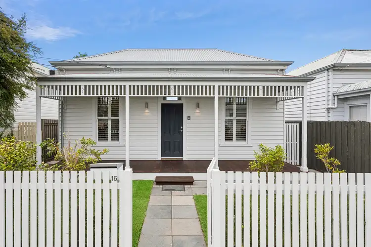 16 Lawton Avenue, Geelong West VIC 3218
