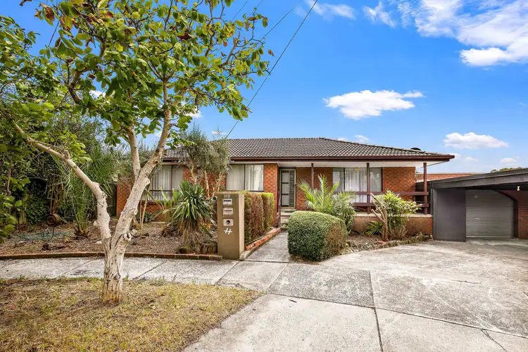 11 Midholm Court