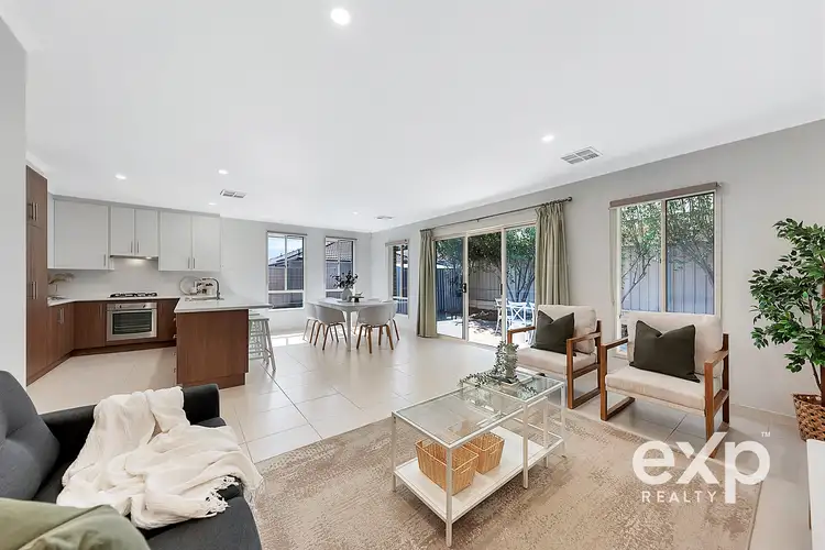 16 Kopoola Crescent, Gilles Plains SA 5086