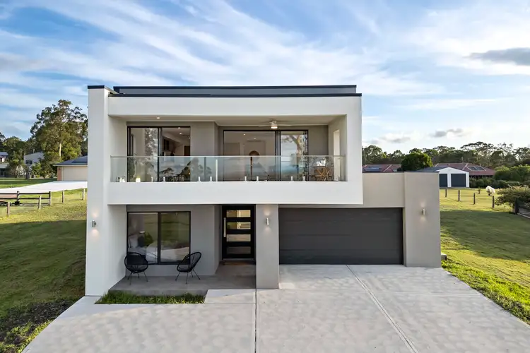 1 Cascade Close, Louth Park NSW 2320