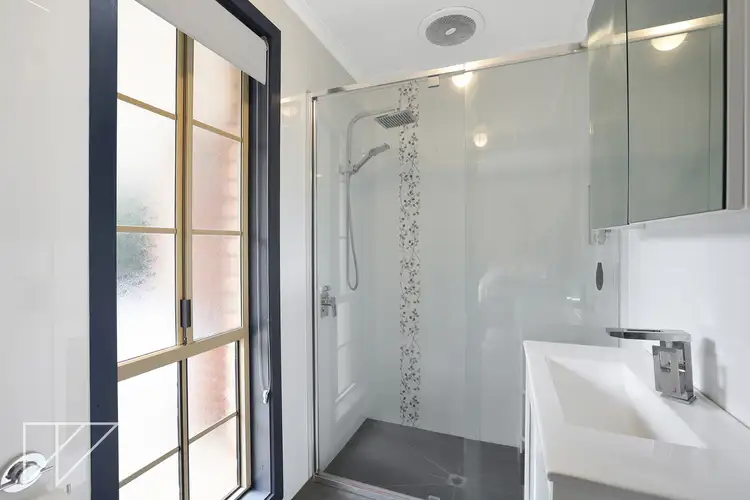 Sixth view of Homely house listing, 7 Floris Avenue, Drouin VIC 3818