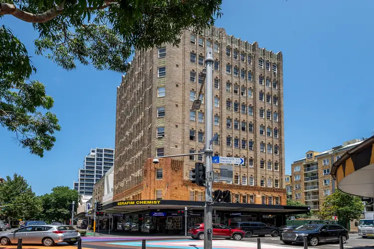 204/389-393 Bourke Street