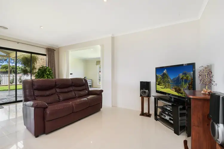 Fifth view of Homely house listing, 62 Brentwood Boulevard, Strathfieldsaye VIC 3551