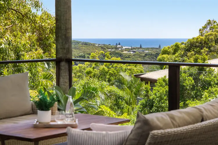 16 Mountain Rise Court, Mount Coolum QLD 4573