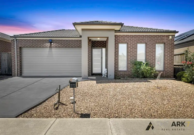 27 Leyana Crescent